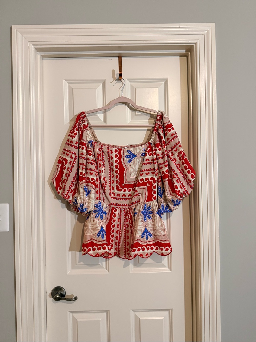 NWT Red Printed On/Off-Shoulder Peasant Blouse with Blue Floral Motif